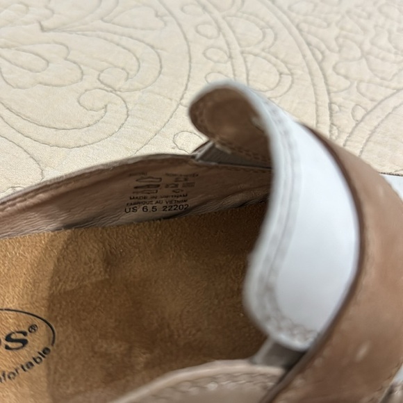 Taos Footwear NWOB Women’s Royal Slip On Mule - Picture 6 of 10